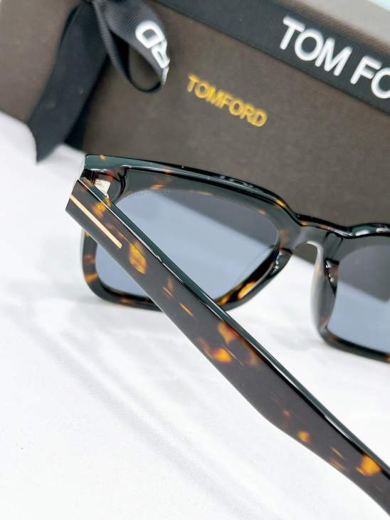 Picture of Tom Ford Sunglasses _SKUfw80537036fw